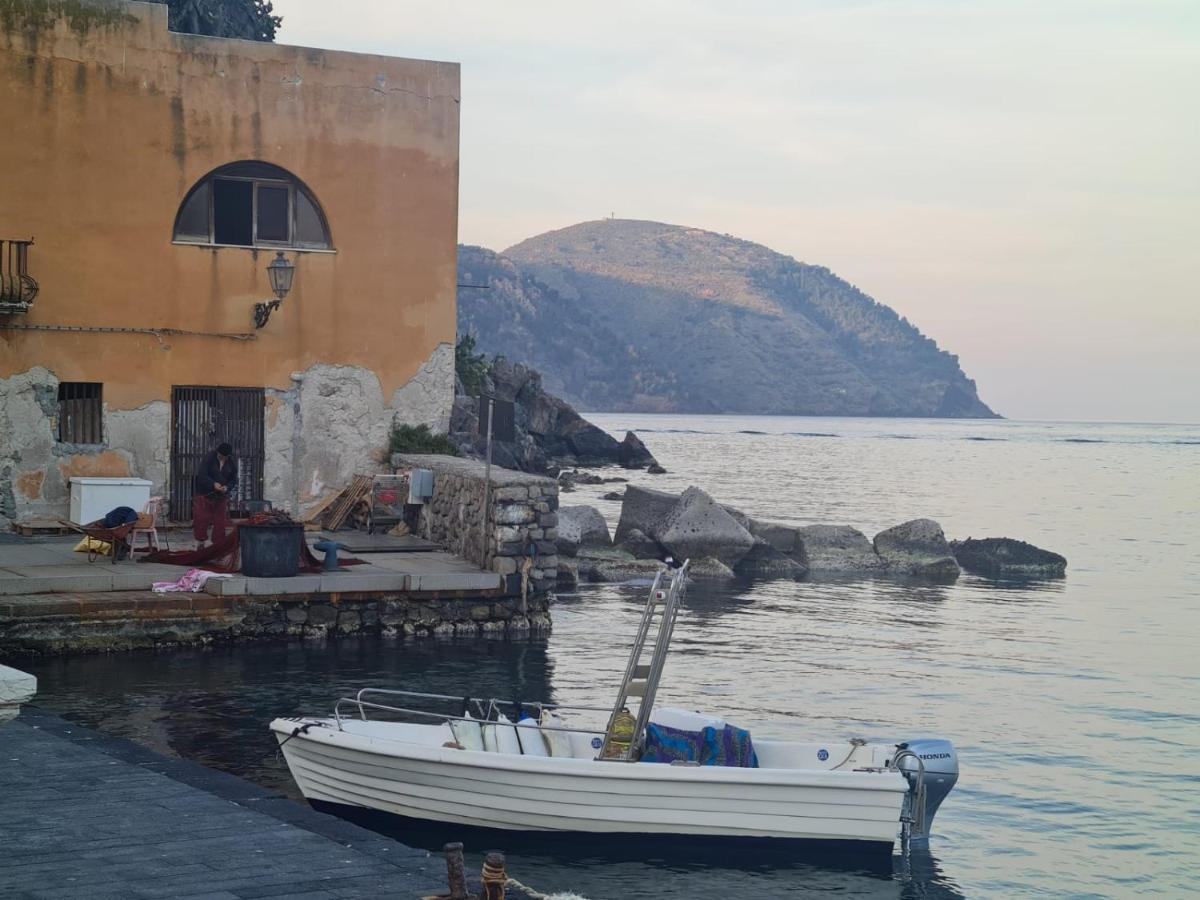 Lipari Centro Storico Flat 6 Mins From Port Διαμέρισμα Εξωτερικό φωτογραφία